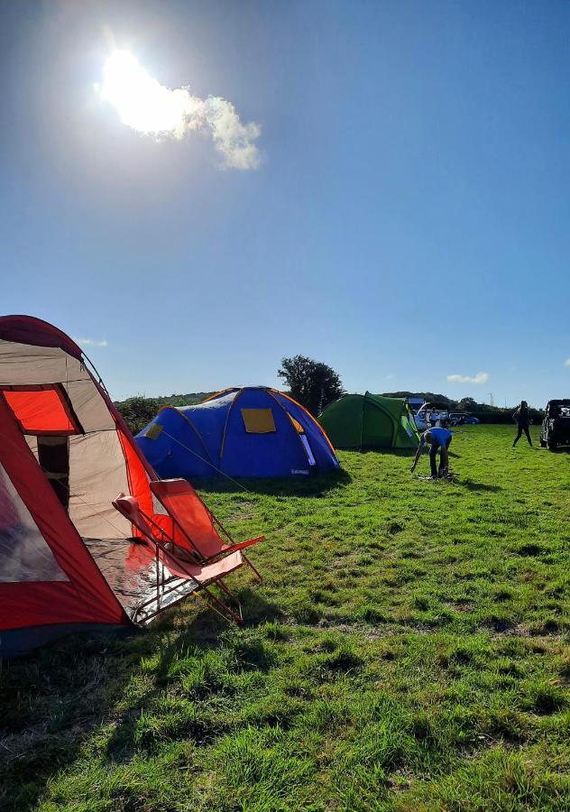Summit Camping Kit Hill Cornwall Panoramic Views Grass Pitch From 15Pn Or Bella Bell Tent 75Pn Callington Exteriér fotografie