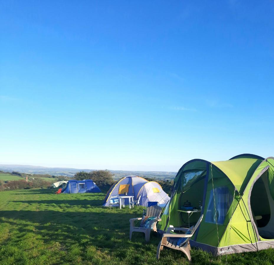 Summit Camping Kit Hill Cornwall Panoramic Views Grass Pitch From 15Pn Or Bella Bell Tent 75Pn Callington Exteriér fotografie