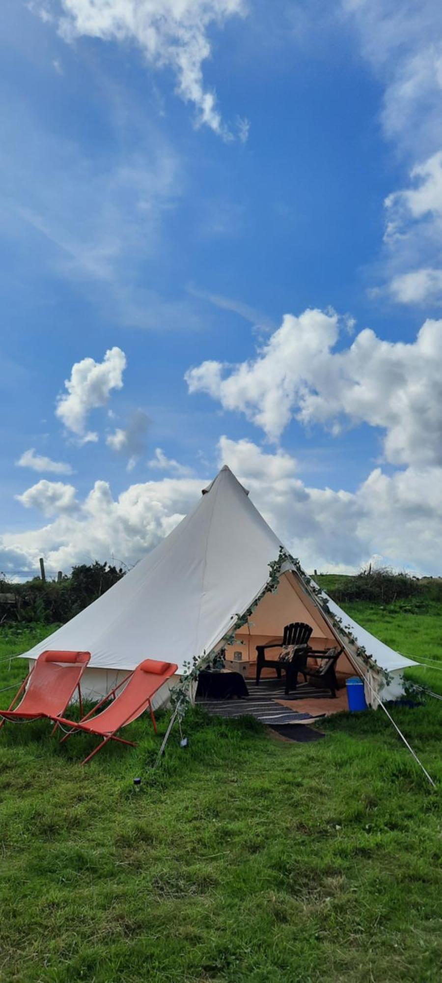 Summit Camping Kit Hill Cornwall Panoramic Views Grass Pitch From 15Pn Or Bella Bell Tent 75Pn Callington Exteriér fotografie