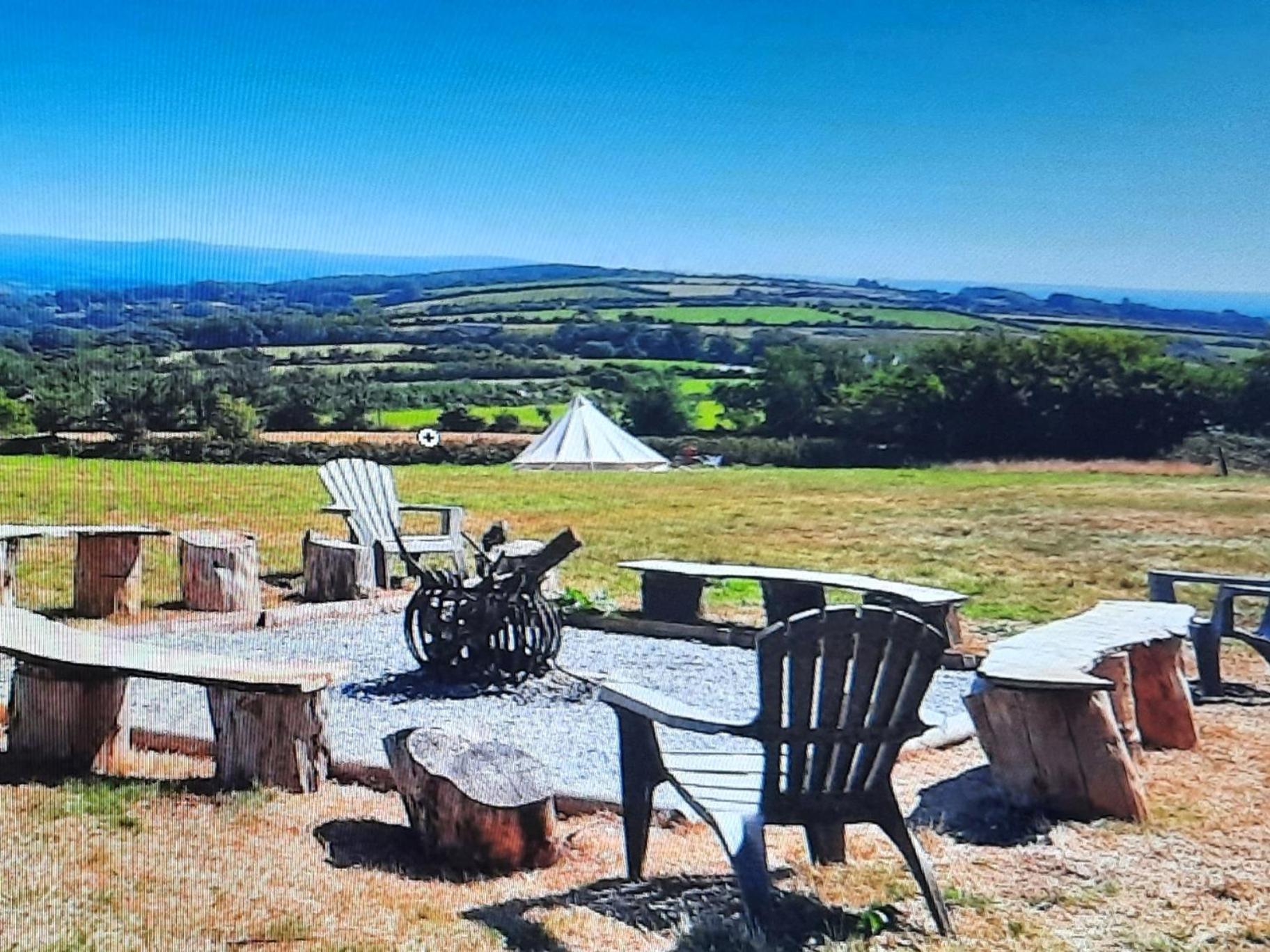 Summit Camping Kit Hill Cornwall Panoramic Views Grass Pitch From 15Pn Or Bella Bell Tent 75Pn Callington Exteriér fotografie